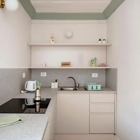 Old Town Charm & Relax - Giuga's 아파트 *