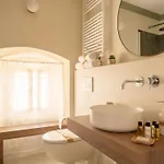 Old Town Charm & Relax - Giuga's Μπάρι